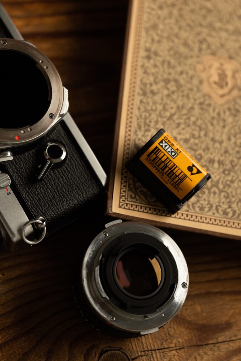 Introducing Innovative Digital Camera Lensa TR 6000